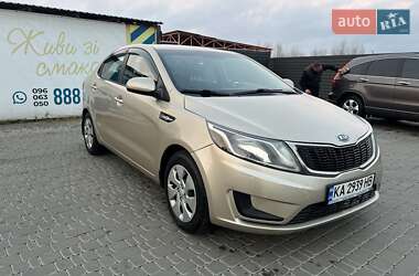 Седан Kia Rio 2012 в Києві