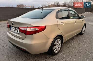 Седан Kia Rio 2012 в Киеве