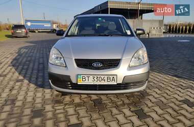 Хэтчбек Kia Rio 2008 в Яворове