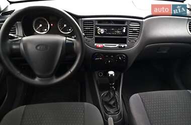 Седан Kia Rio 2007 в Запоріжжі