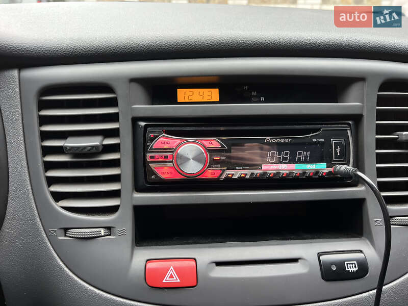 Седан Kia Rio 2007 в Белой Церкви