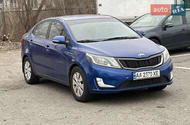 Седан Kia Rio 2013 в Киеве