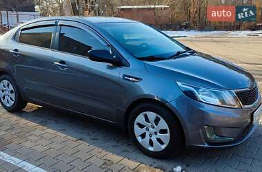 Седан Kia Rio 2012 в Чернігові