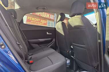 Седан Kia Rio 2012 в Смілі