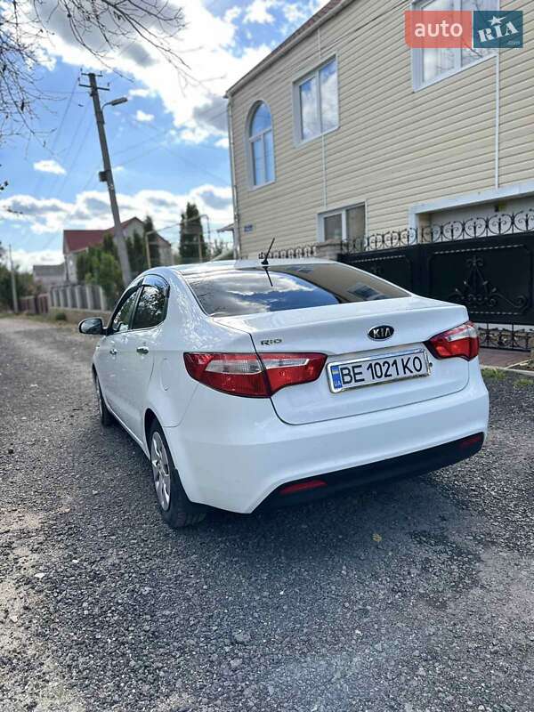 Kia Rio 2012