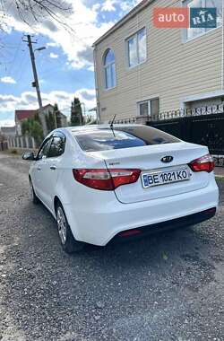 Седан Kia Rio 2012 в 