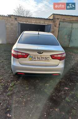 Седан Kia Rio 2013 в 