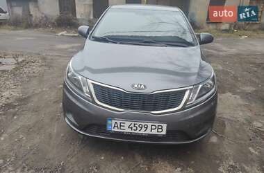 Седан Kia Rio 2012 в Днепре