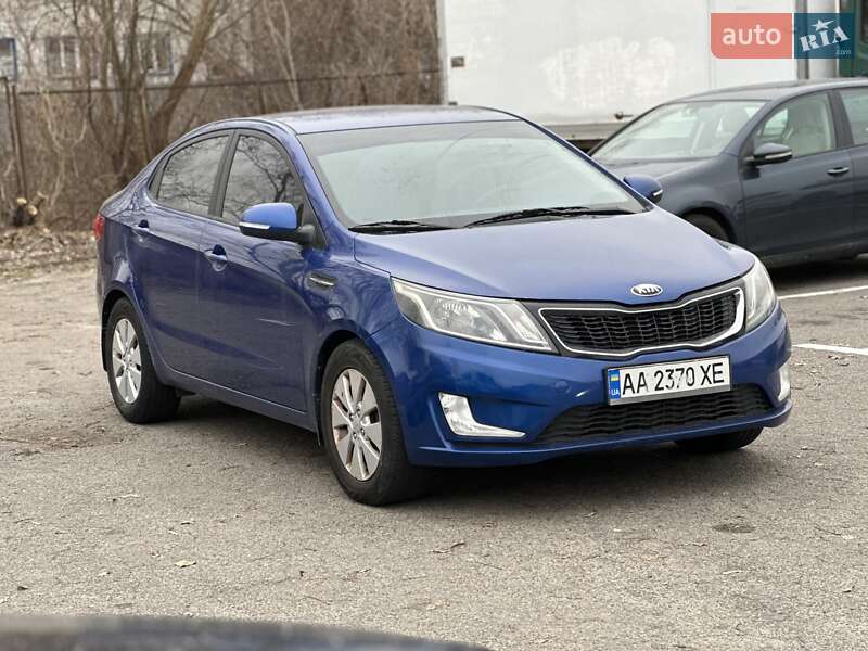 Седан Kia Rio 2013 в Києві