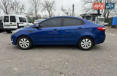 Седан Kia Rio 2013 в Києві