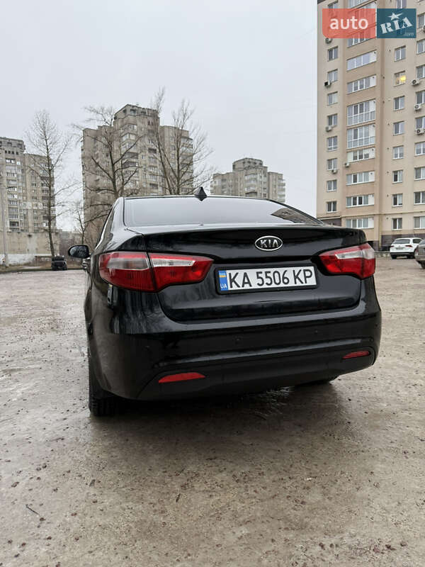 Седан Kia Rio 2012 в Сумах