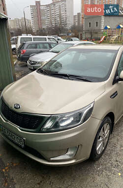 Седан Kia Rio 2013 в Киеве