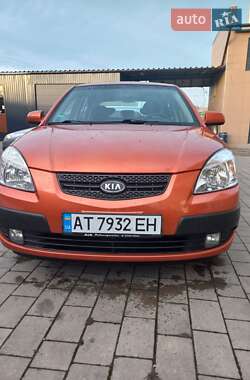 Хетчбек Kia Rio 2005 в Івано-Франківську