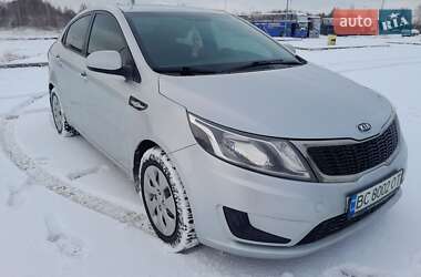 Седан Kia Rio 2012 в Львове