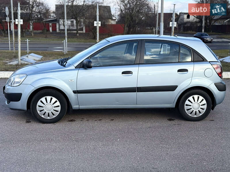 Хетчбек Kia Rio 2008 в Черкасах