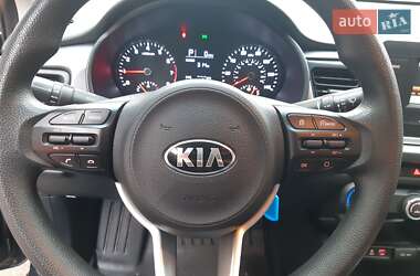 Седан Kia Rio 2019 в Києві