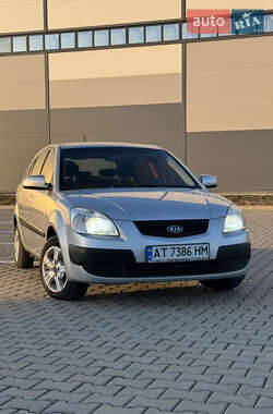 Хетчбек Kia Rio 2008 в Івано-Франківську