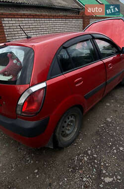 Хэтчбек Kia Rio 2008 в 