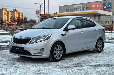 Седан Kia Rio 2012 в Харкові