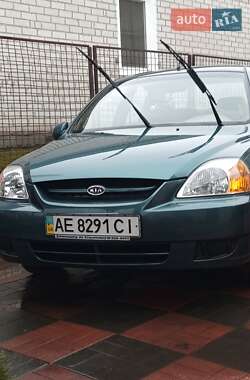 Седан Kia Rio 2003 в Новомосковську