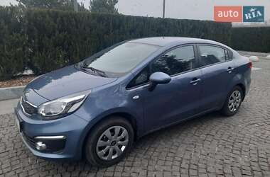 Седан Kia Rio 2017 в Дніпрі