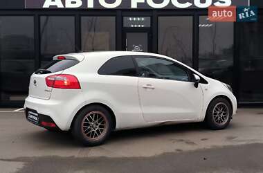 Хэтчбек Kia Rio 2013 в Киеве