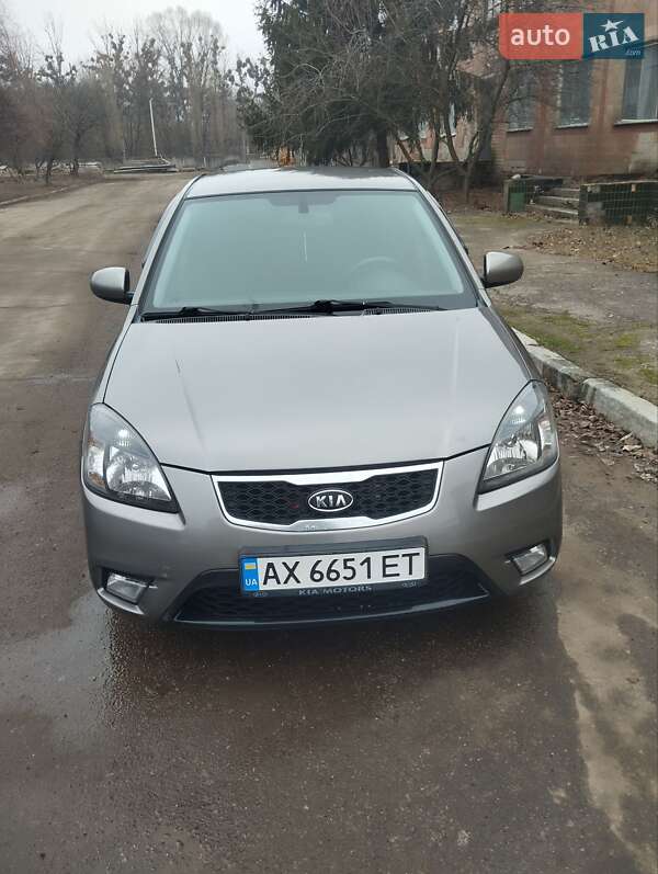 Седан Kia Rio 2011 в Харкові