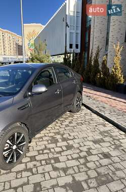 Седан Kia Rio 2012 в Хмельницькому