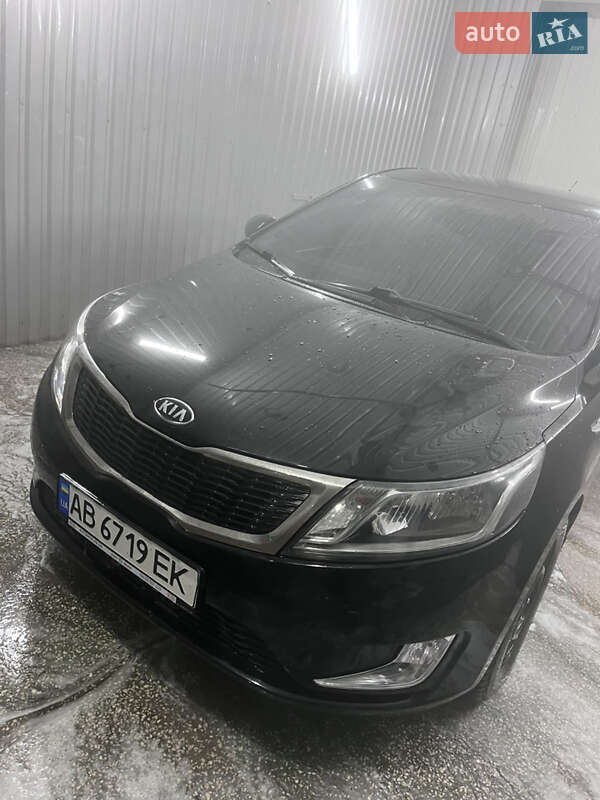 Седан Kia Rio 2012 в Жмеринке