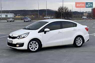 Седан Kia Rio 2016 в Киеве