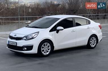 Седан Kia Rio 2016 в Киеве