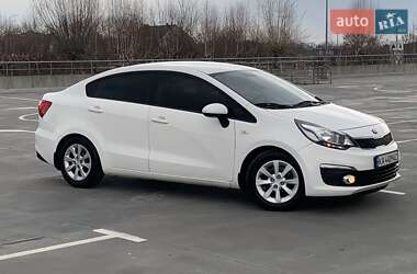 Седан Kia Rio 2016 в Киеве