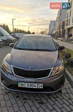 Седан Kia Rio 2012 в Львові