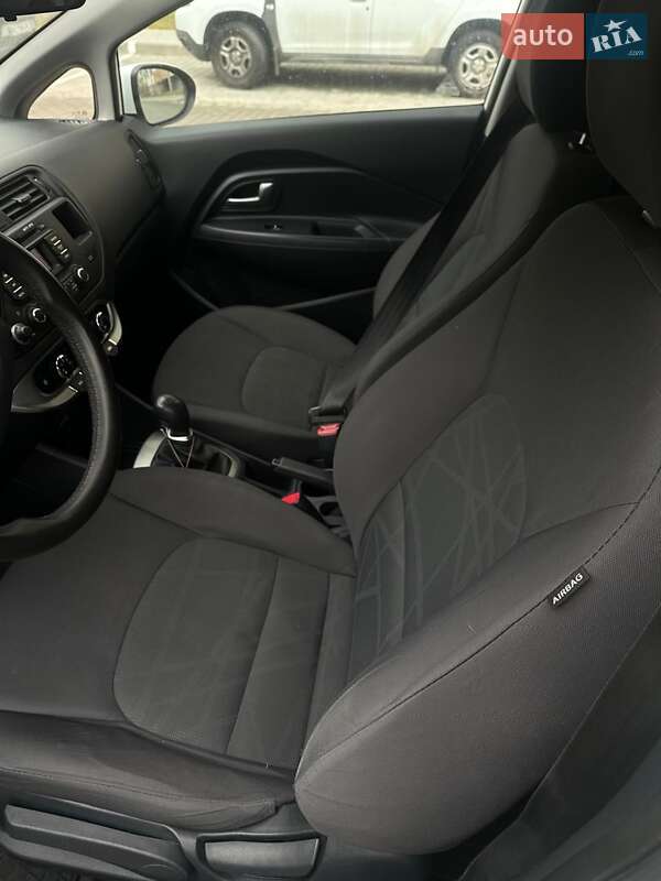 Хэтчбек Kia Rio 2013 в Львове