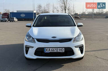 Седан Kia Rio 2017 в Киеве