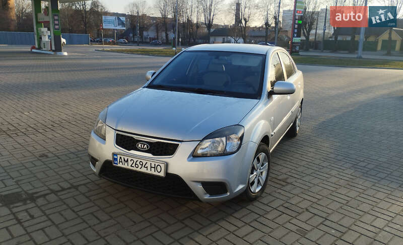 Kia Rio 2010