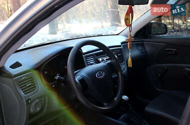 Седан Kia Rio 2008 в Кременце