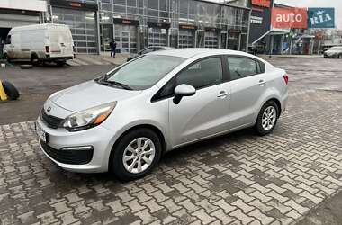 Седан Kia Rio 2015 в Николаеве