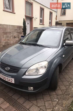 Седан Kia Rio 2008 в Житомире