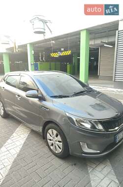 Хэтчбек Kia Rio 2012 в Вишневом