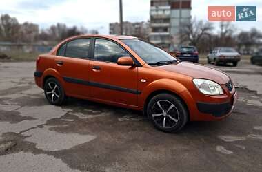 Седан Kia Rio 2007 в Запорожье