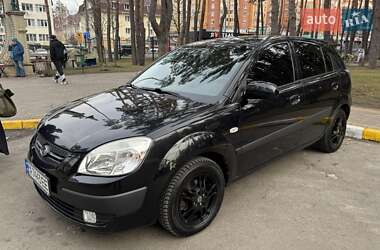 Хэтчбек Kia Rio 2009 в Ирпене