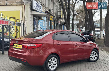 Седан Kia Rio 2012 в 