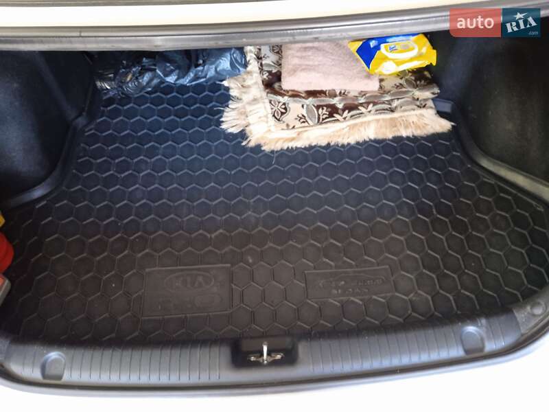 Седан Kia Rio 2012 в Хмельницком фото 4 Седан Kia Rio 2012 в Хмельницком