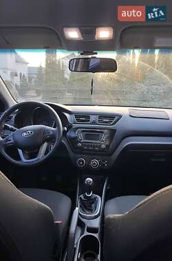 Седан Kia Rio 2013 в Харькове