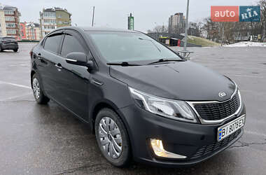 Седан Kia Rio 2013 в Киеве