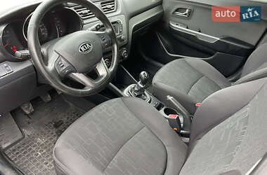 Седан Kia Rio 2013 в Киеве