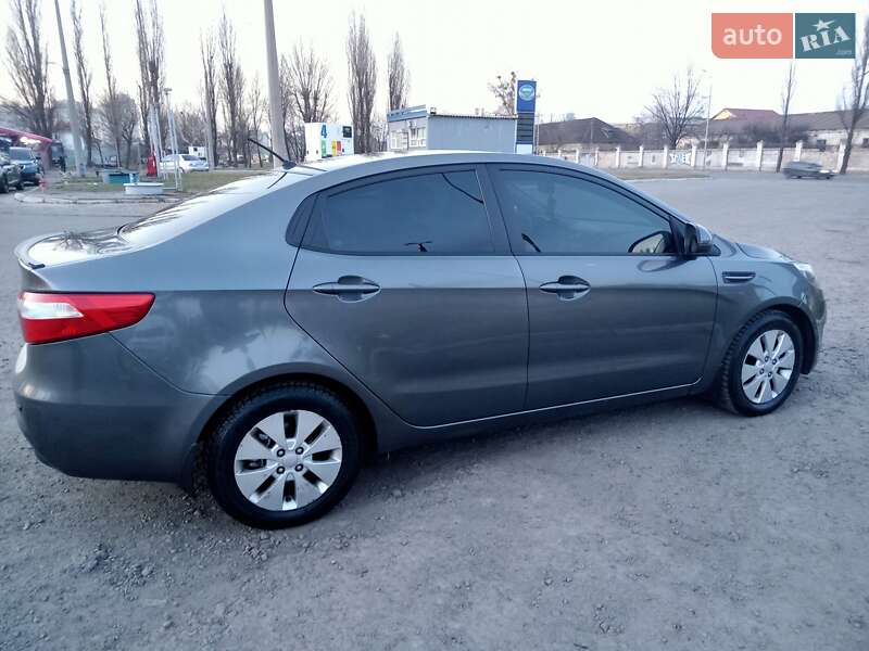 Седан Kia Rio 2012 в Києві