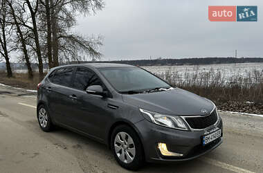 Хетчбек Kia Rio 2012 в Сумах