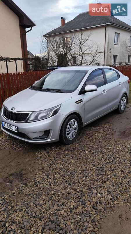 Седан Kia Rio 2013 в Івано-Франківську фото 4 Седан Kia Rio 2013 в Івано-Франківську